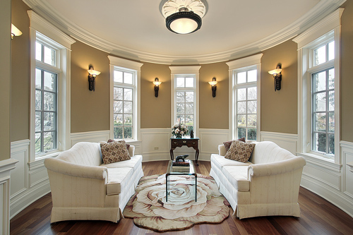 living-room-with-lighting-sconces